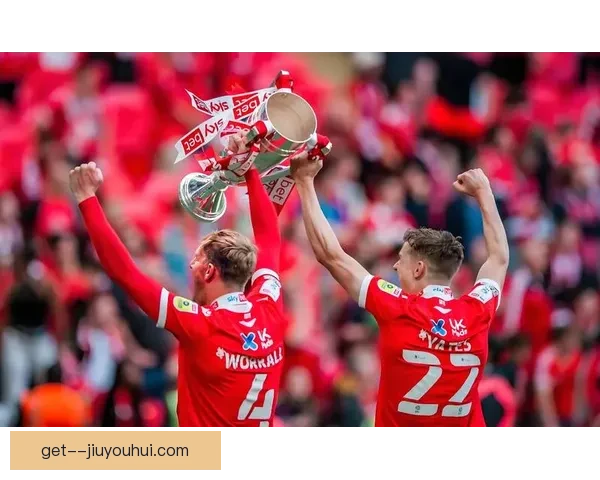 西汉姆联正式引进普劳斯 加强中场实力助力英超新赛季